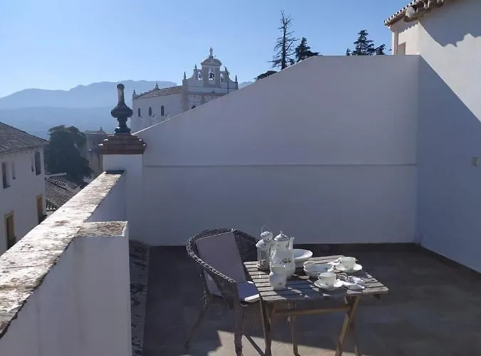 Casco Historico Apt. Dona Concha * Ρόντα